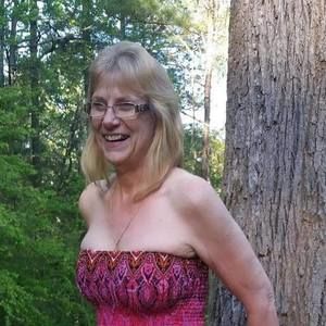 Meet your Posher, Connie